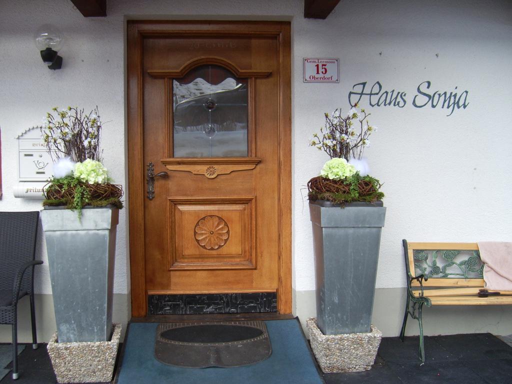 Ferienwohnung Haus Sonja Lermoos Exterior foto